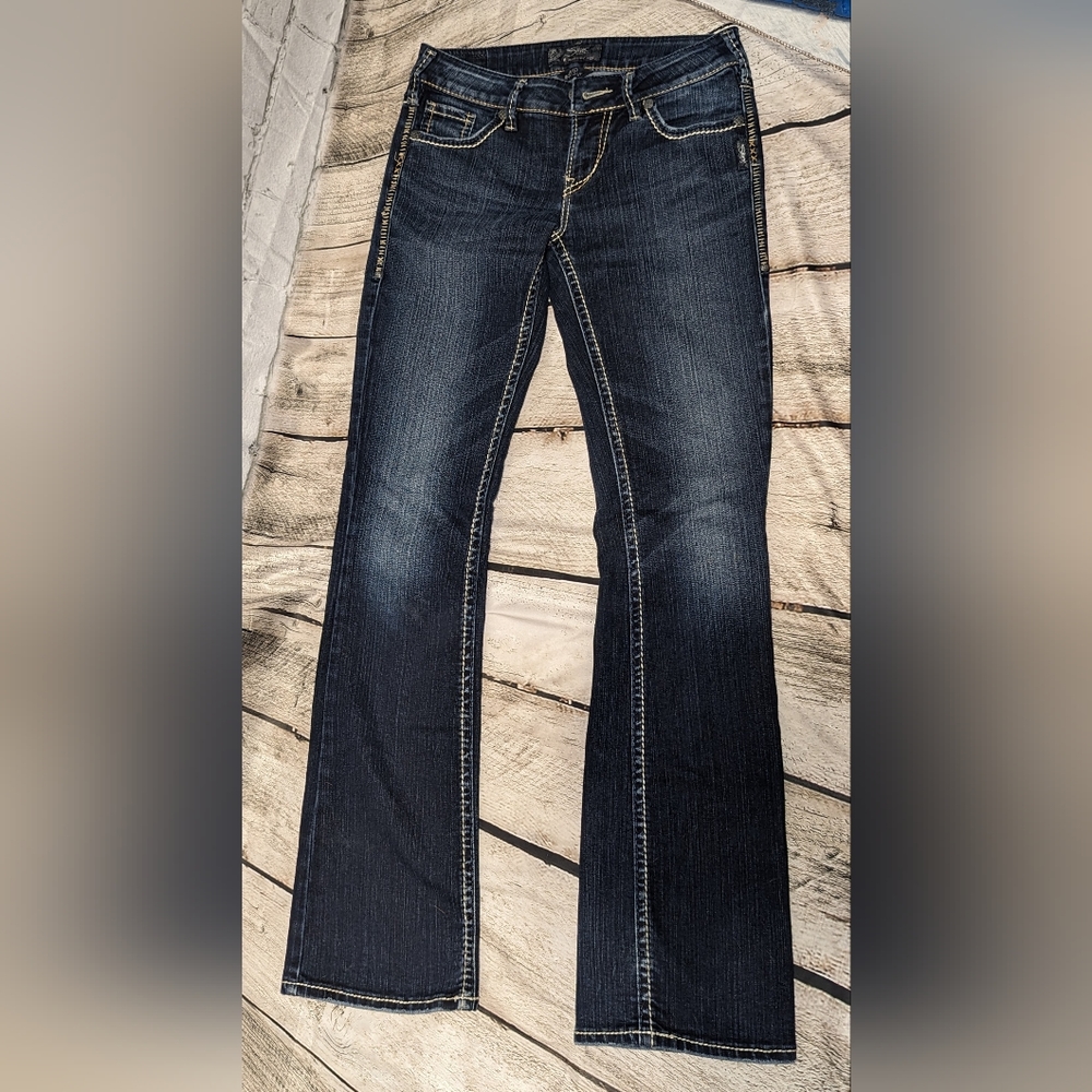 Silver Jeans - Picture 2 of 3